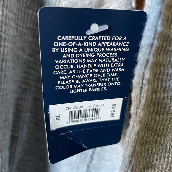 NWT! Lucky Brand Men’s long sleeve - Picture 3 of 4